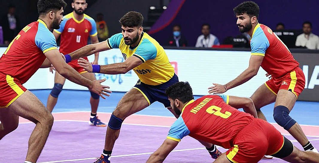 সোনালি ডাবলের দুই মুখ: আইচির ম্যাটে ভারতের কাবাডি রাজত্ব আর তার নিরীক্ষা